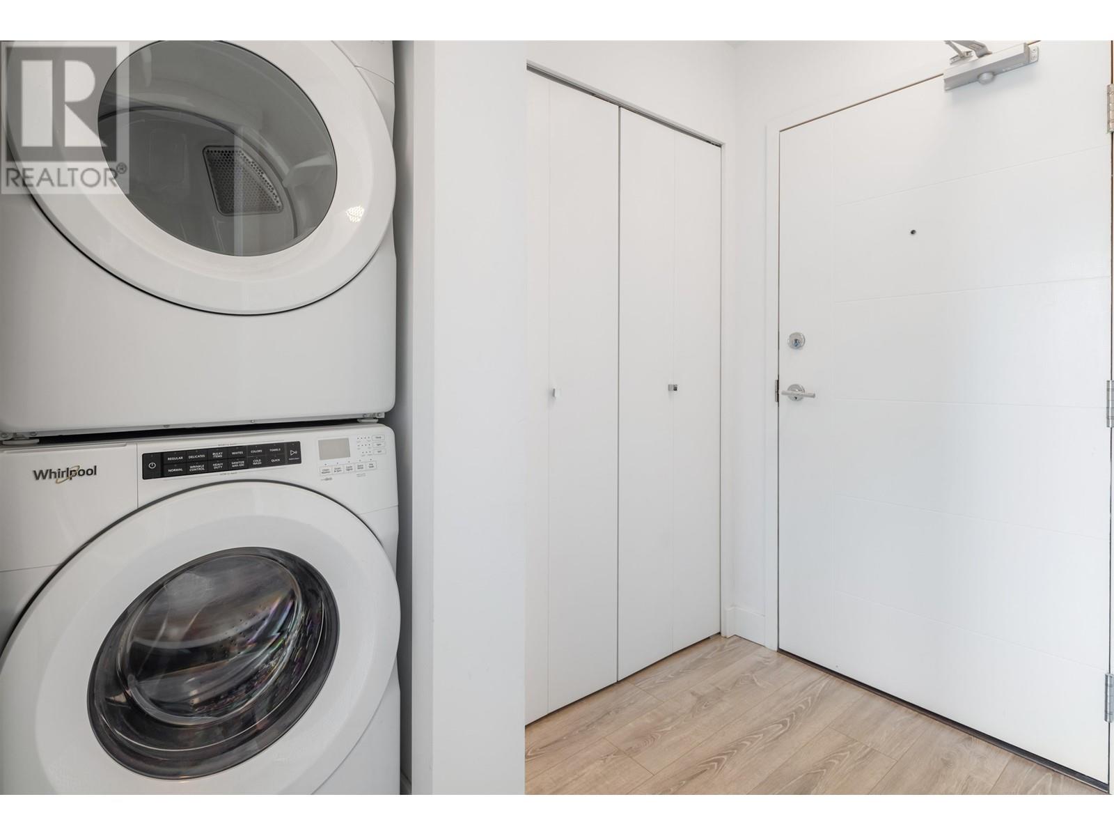 407 2382 ATKINS AVENUE, Port Coquitlam real estate listing R2990540