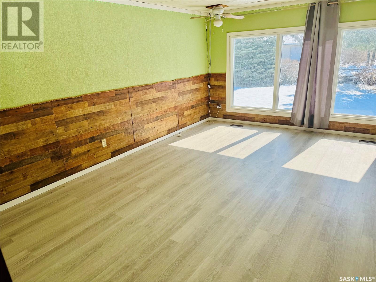 214 Oak STREET - Photo 3 of 23, Wolseley, Saskatchewan