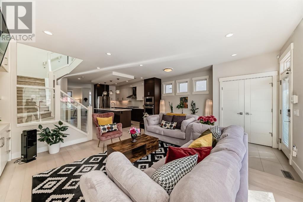 Single Family House for Sale in   Avenue NW Montgomery Calgary 