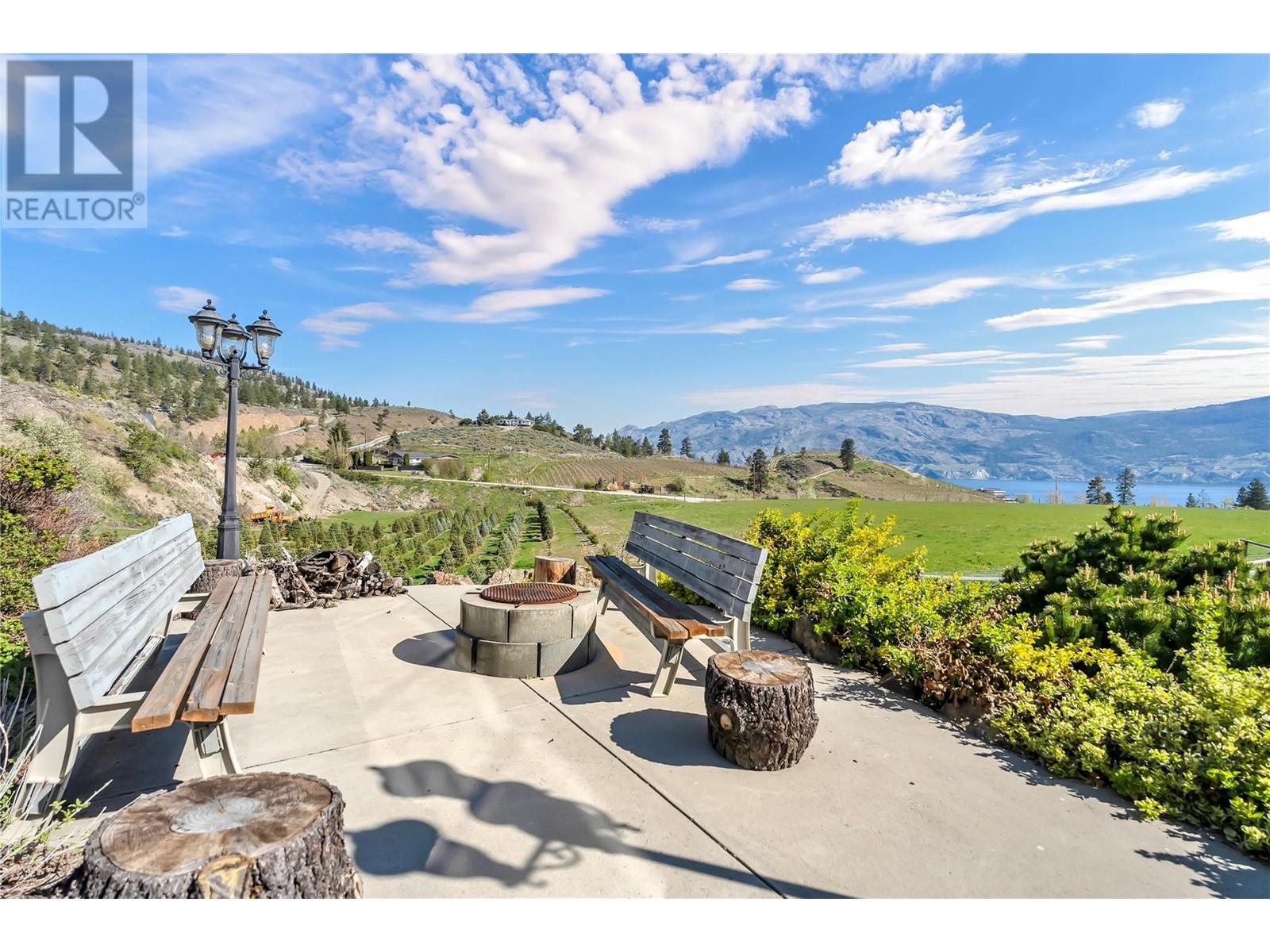  18300 McDougald Road, Summerland