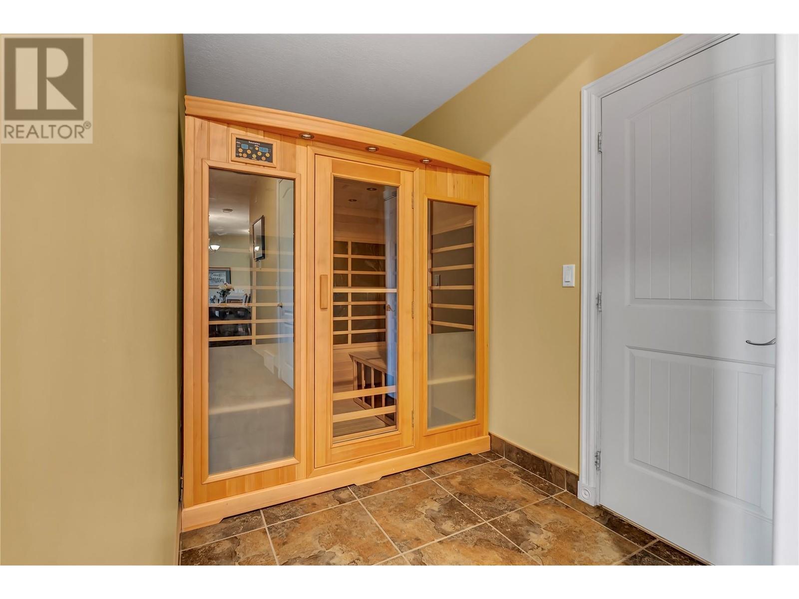 18300 McDougald Road, Summerland