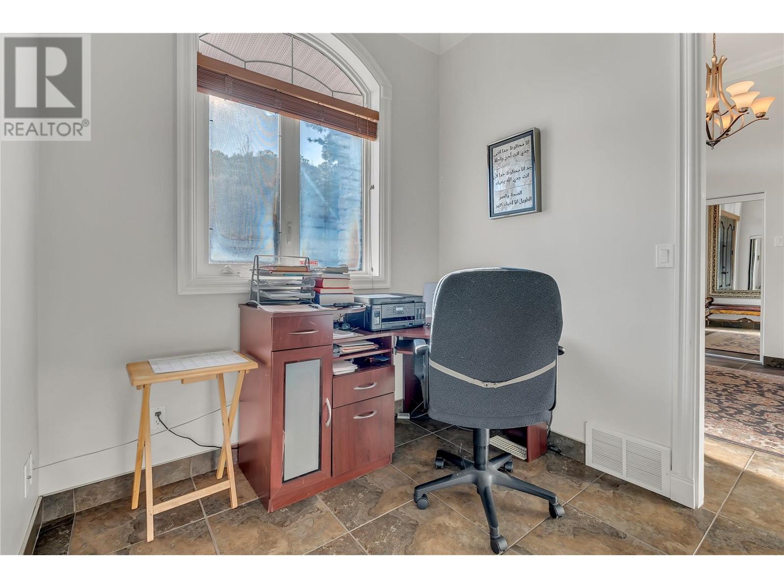 18300 McDougald Road, Summerland