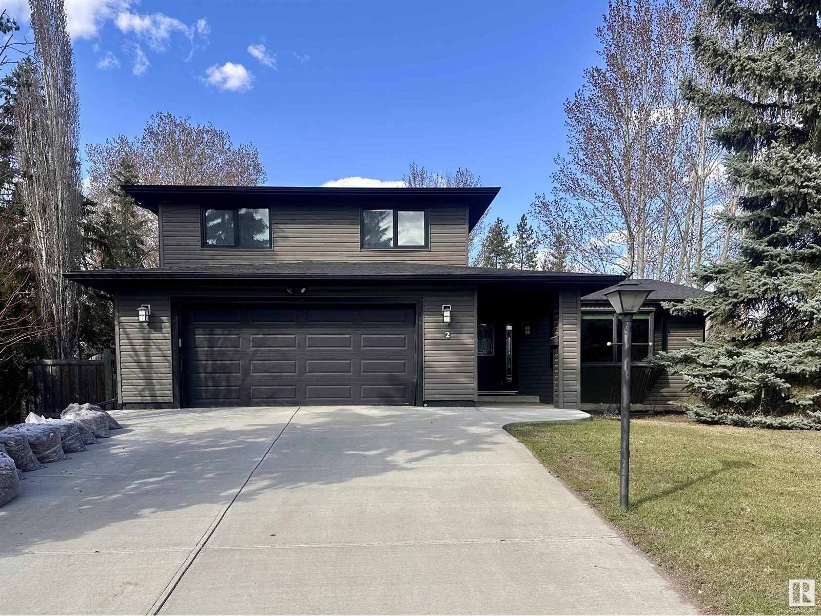 Photo 1 of 2 Westbrook Dr Nw, Edmonton AB