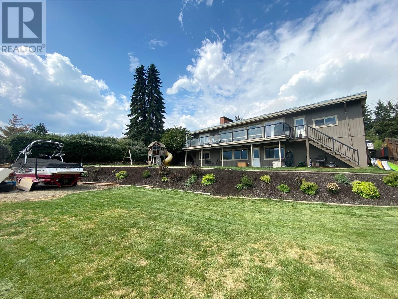 8705 Kalview Drive, Coldstream