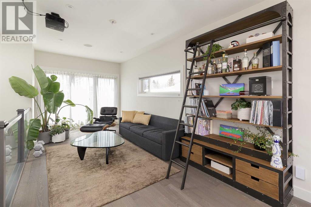 Single Family House for Sale in   Avenue SW Richmond Calgary 