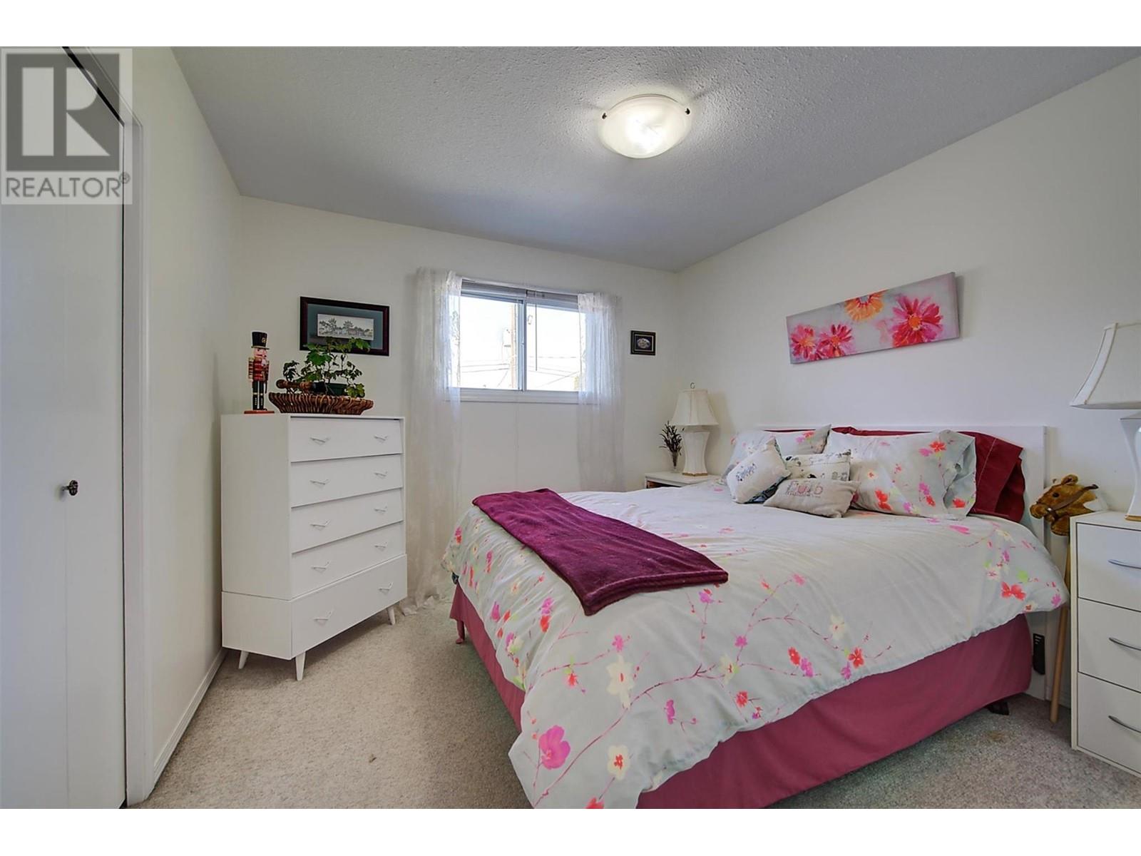  1363 Ponderosa Road, West Kelowna