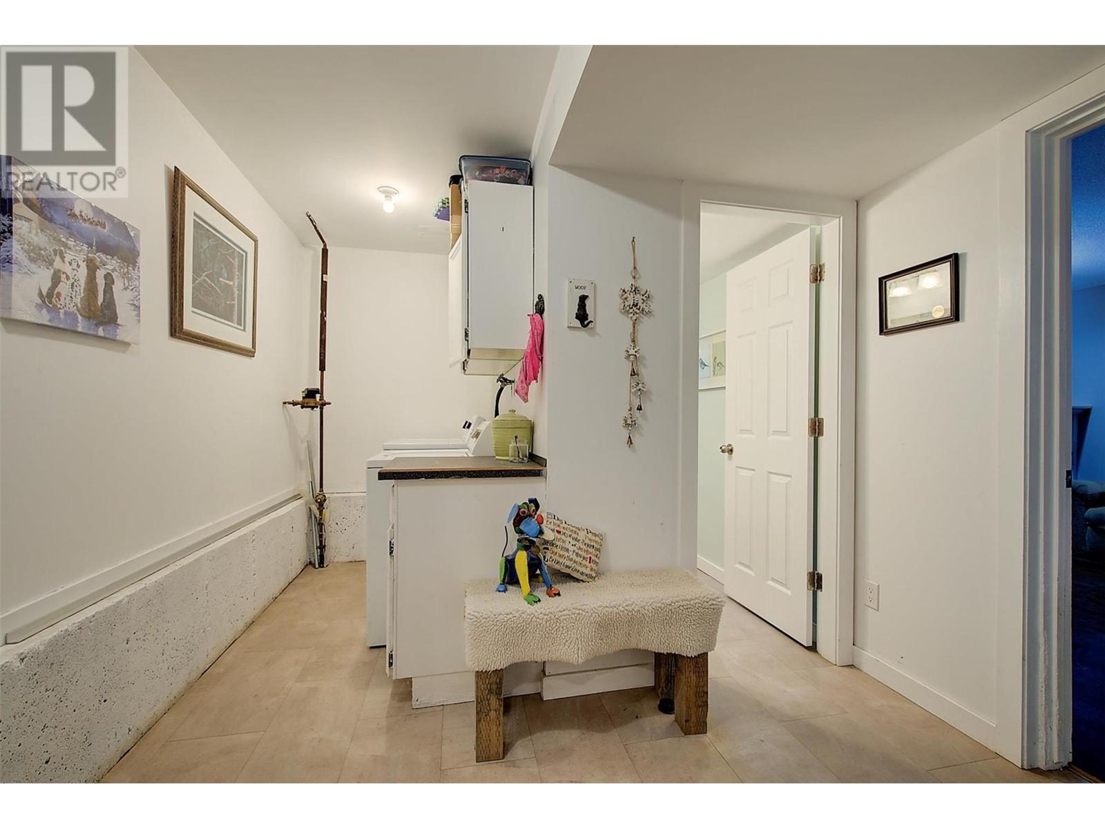  1363 Ponderosa Road, West Kelowna