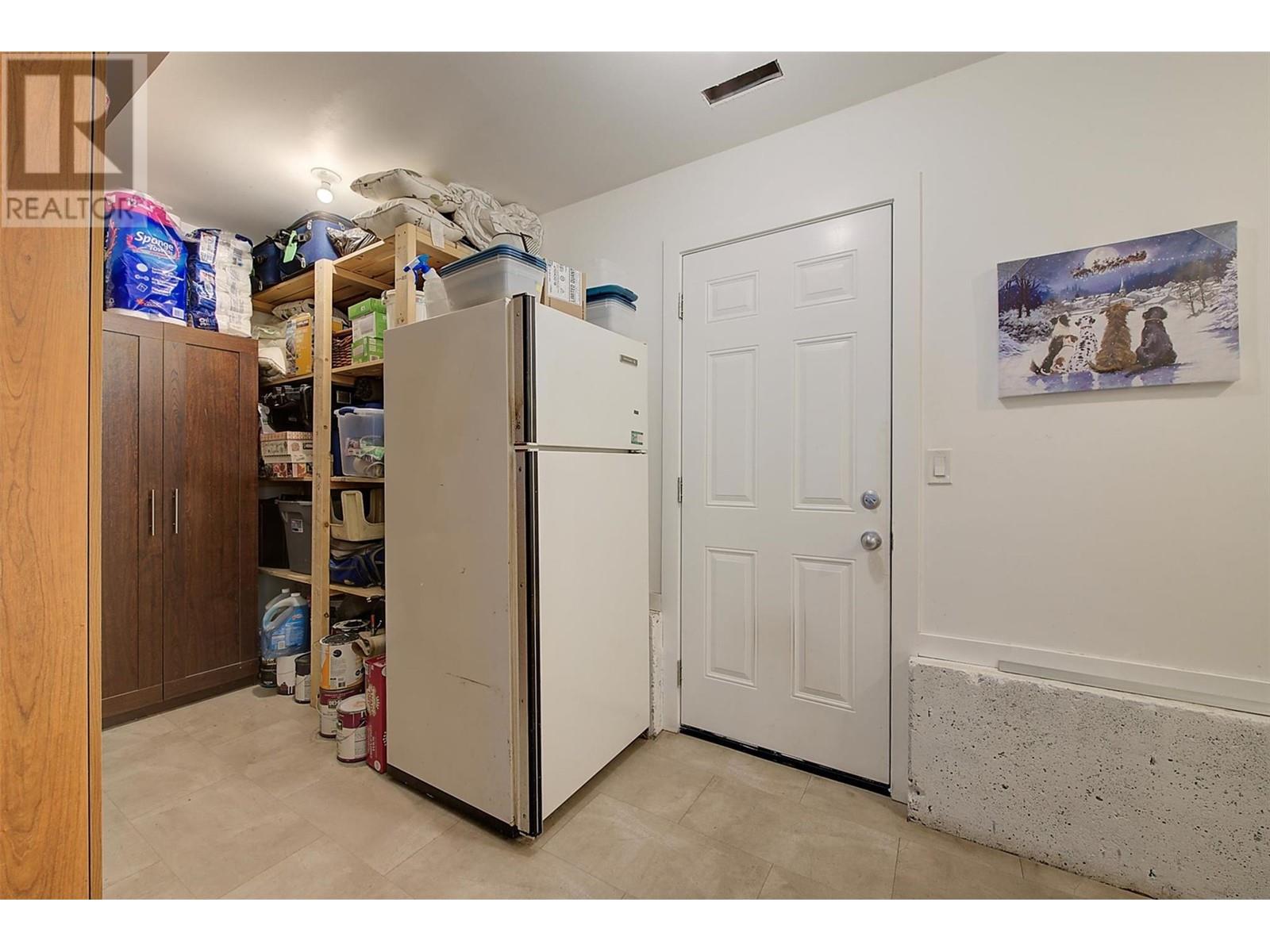  1363 Ponderosa Road, West Kelowna