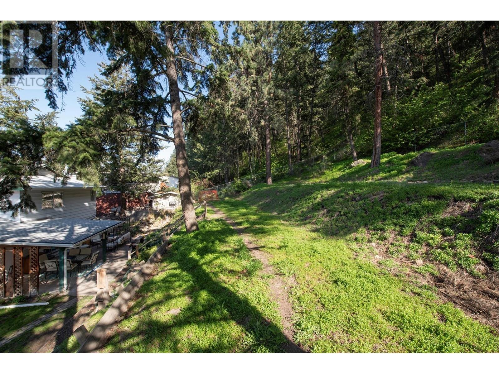  1363 Ponderosa Road, West Kelowna