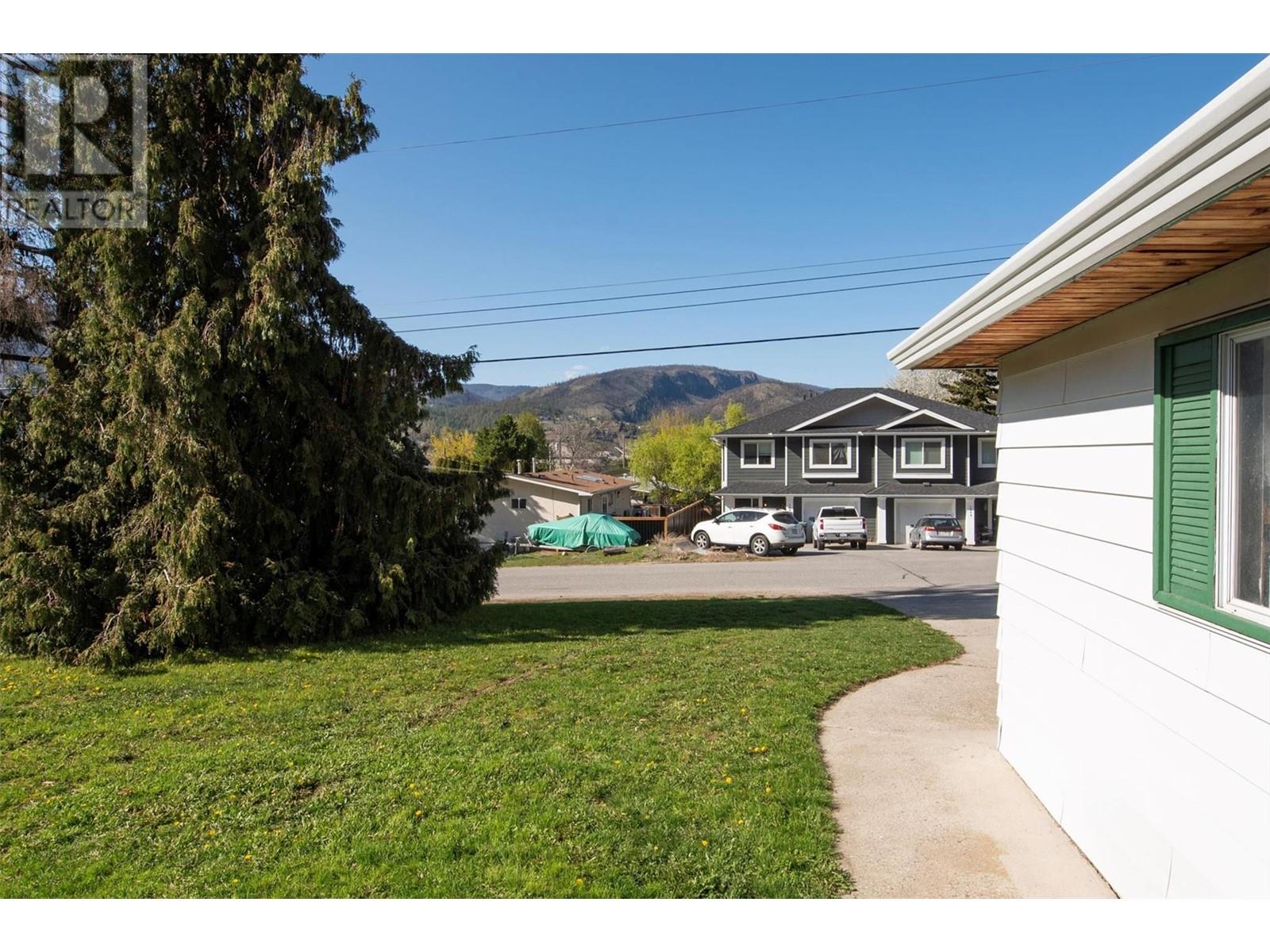  1363 Ponderosa Road, West Kelowna