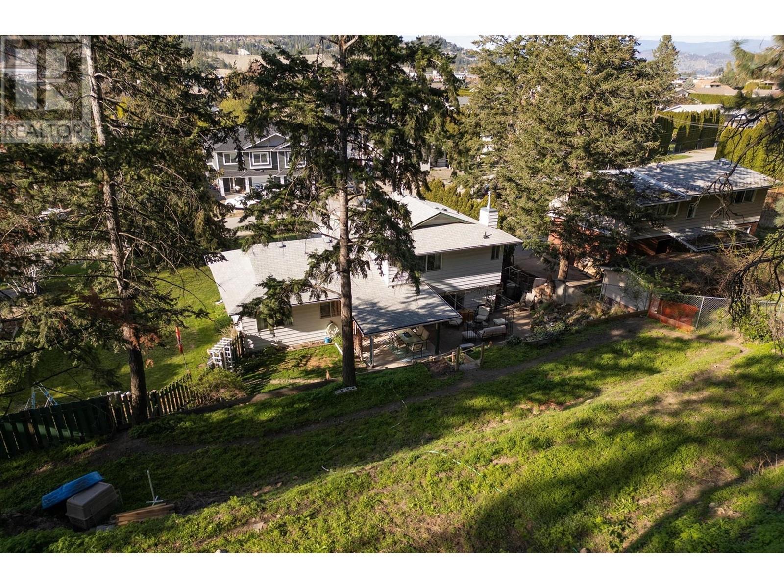  1363 Ponderosa Road, West Kelowna