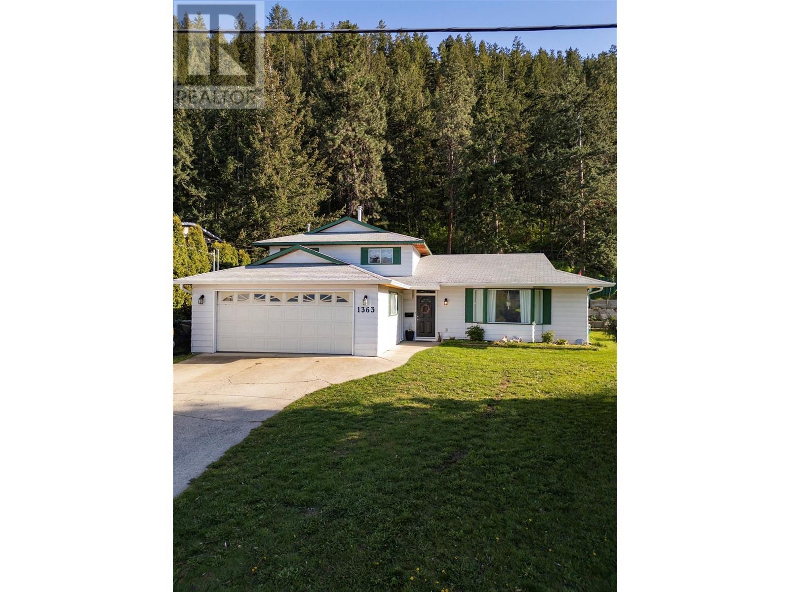  1363 Ponderosa Road, West Kelowna