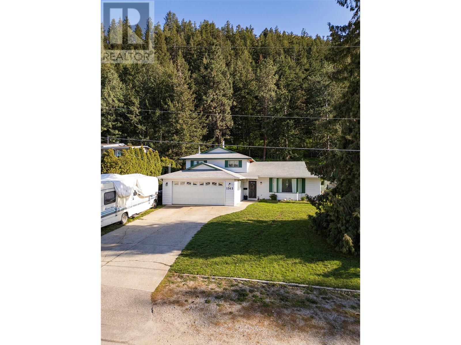  1363 Ponderosa Road, West Kelowna