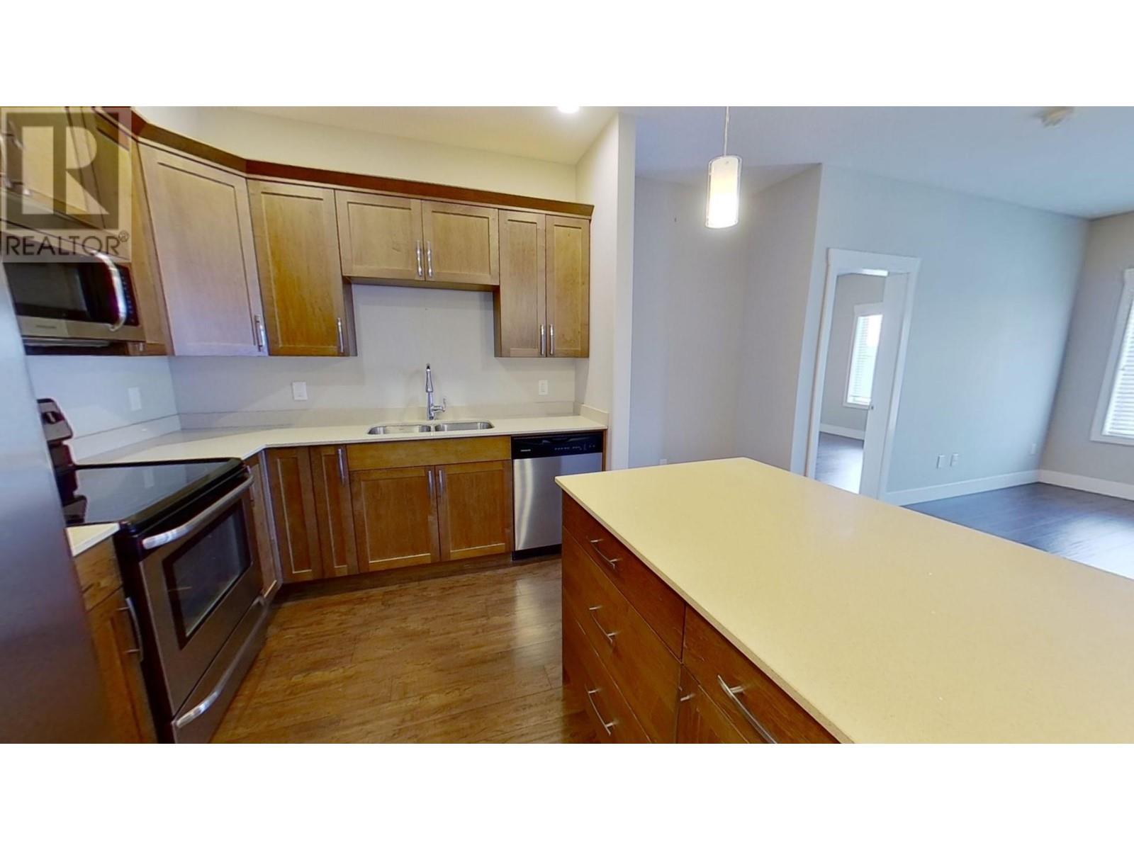 Photo 8 of 207 11203 105 Avenue, Fort St John BC