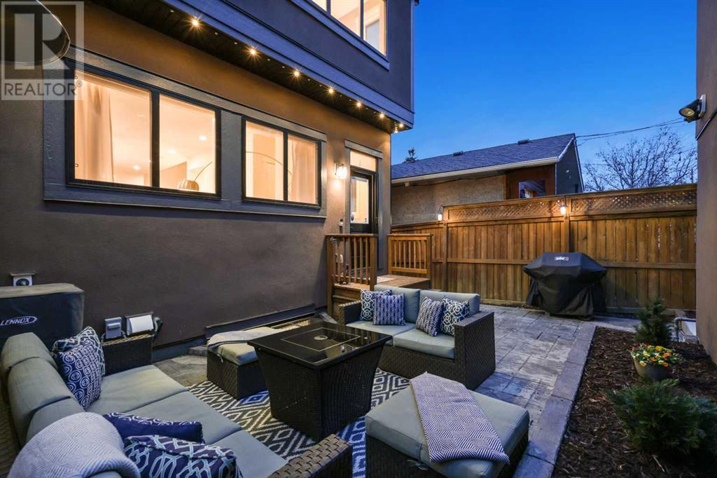 Single Family House for Sale in  ROSEHILL Drive NW Rosemont Calgary 