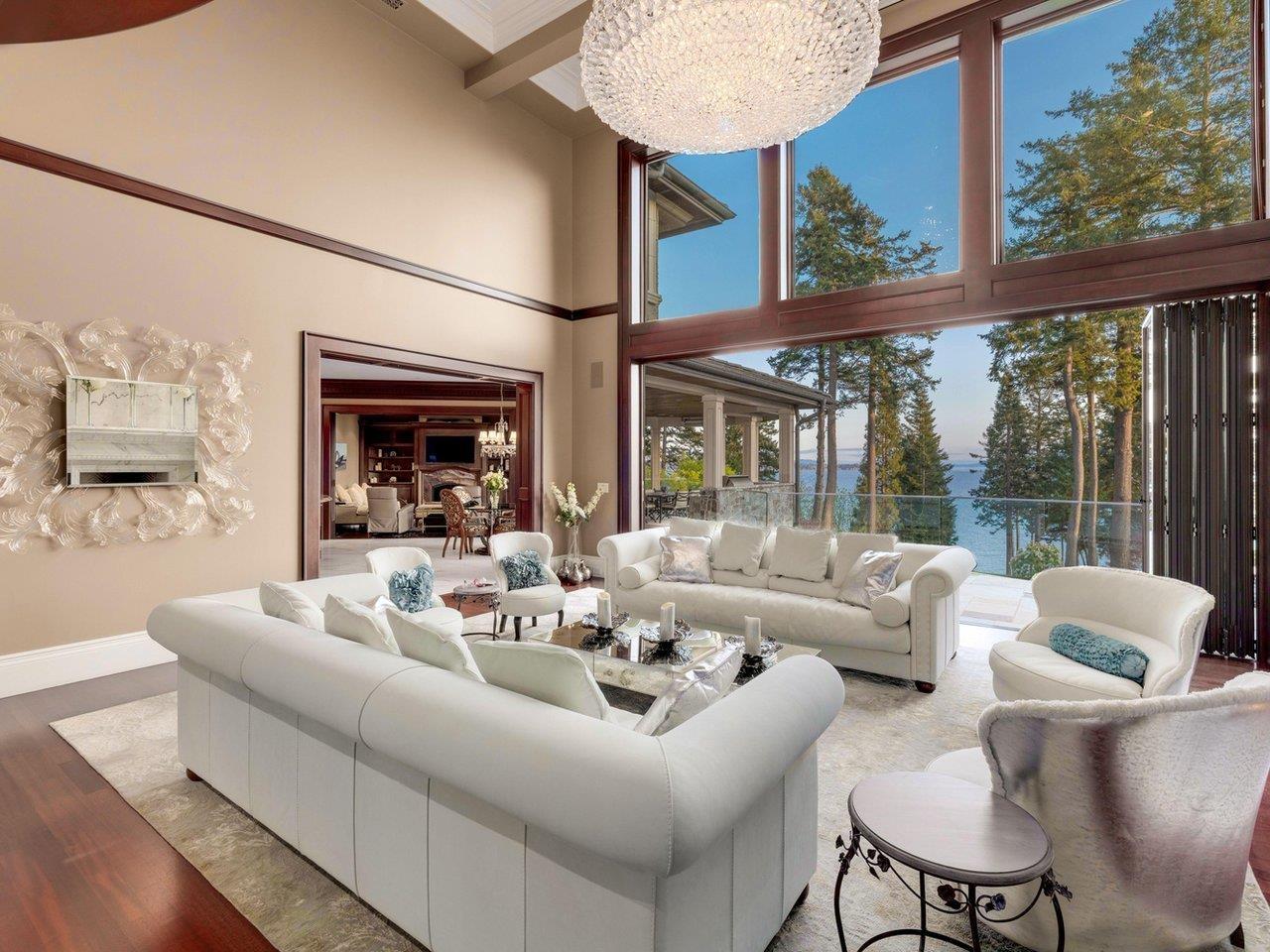 13790 MARINE DRIVE, White Rock