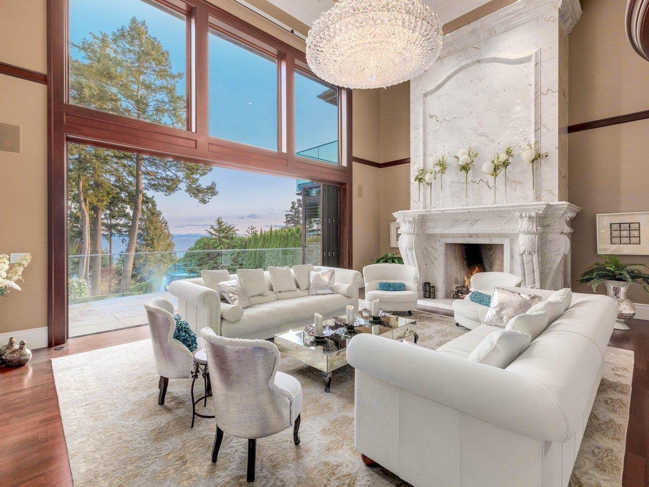 13790 MARINE DRIVE, White Rock