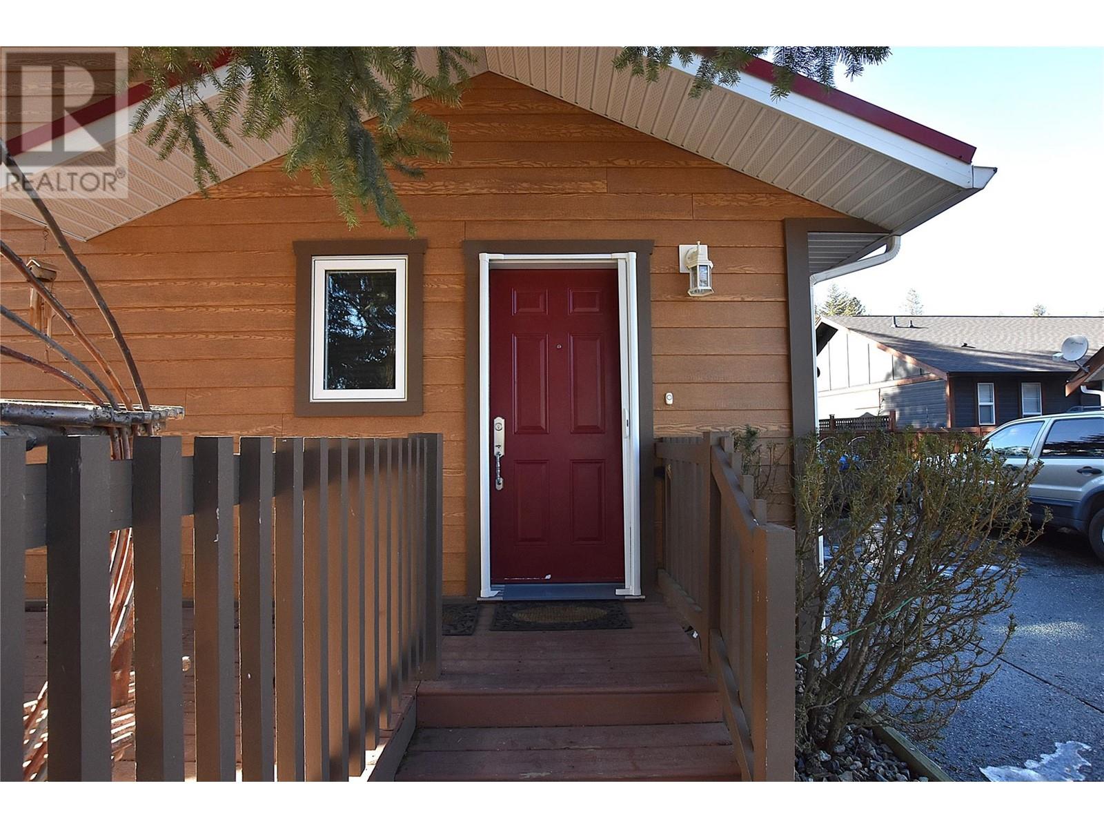  239 Falcon Avenue, Vernon