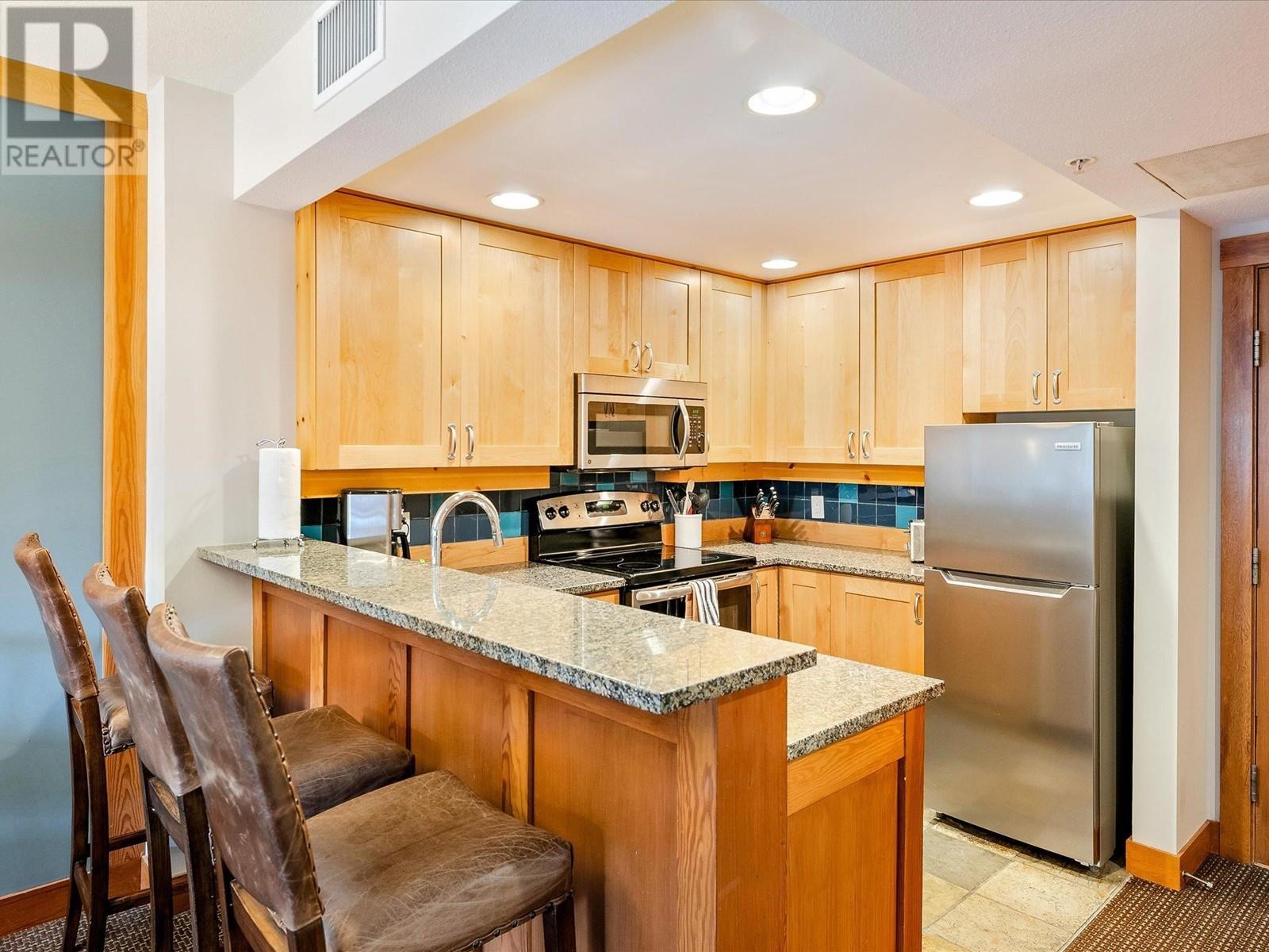 210A 2036 LONDON LANE, Whistler