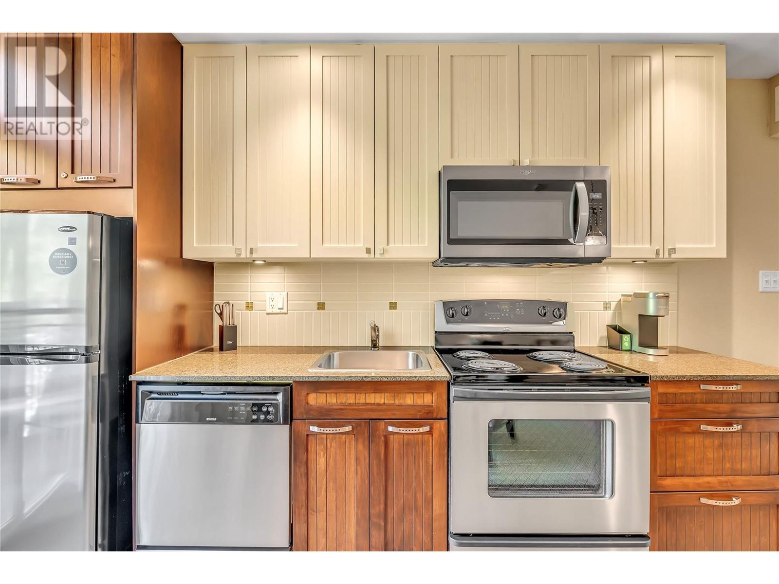 13011 Lakeshore Drive S Unit# 362, Summerland