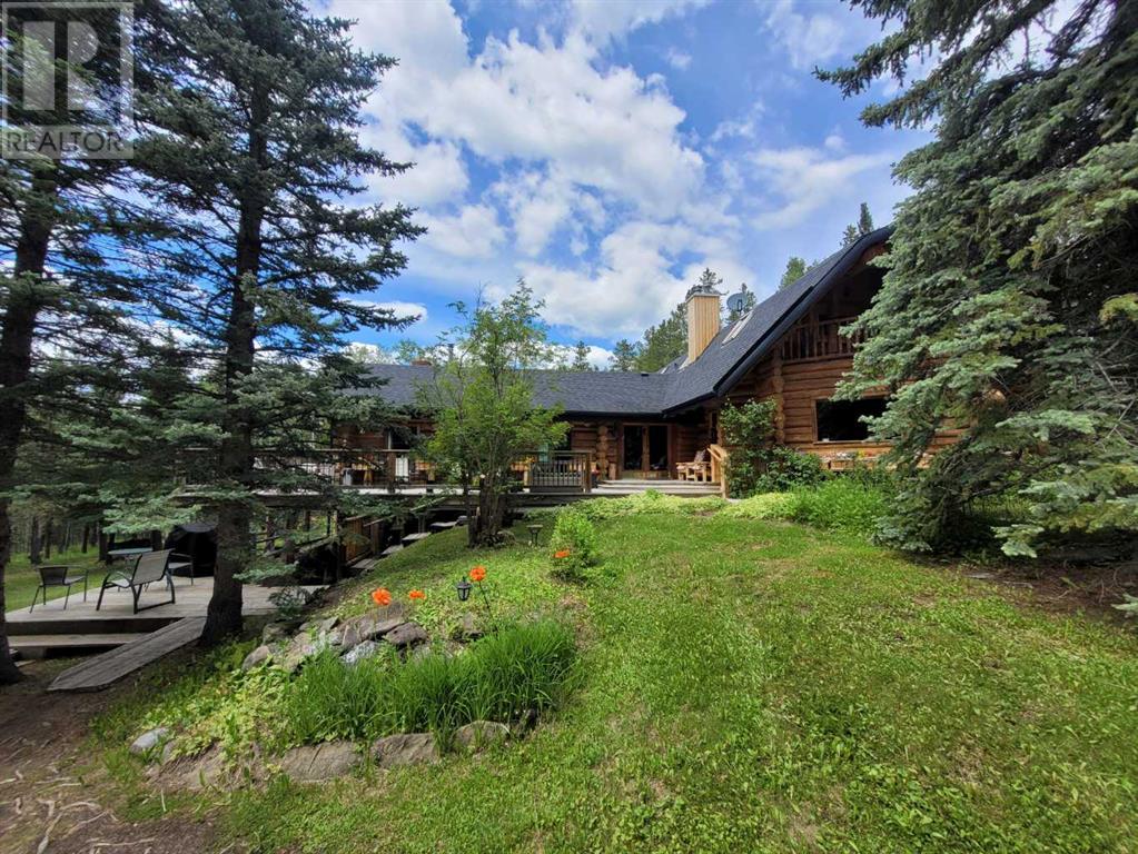 64 Breezewood Bay, Bragg Creek