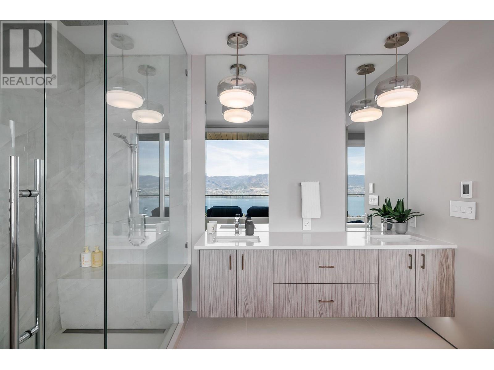  5602 Upper Mission Court, Kelowna