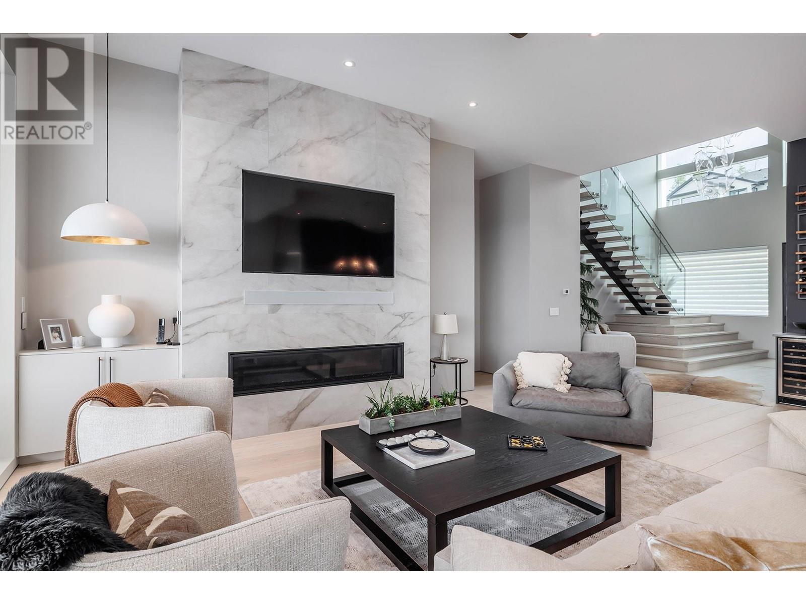  5602 Upper Mission Court, Kelowna