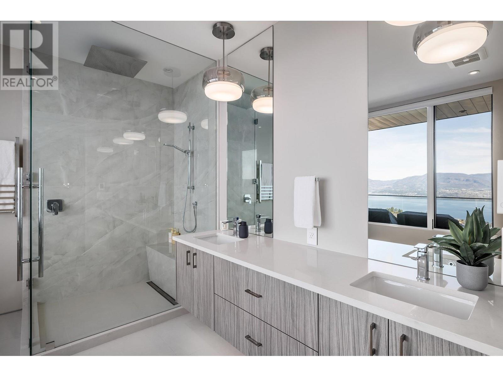  5602 Upper Mission Court, Kelowna