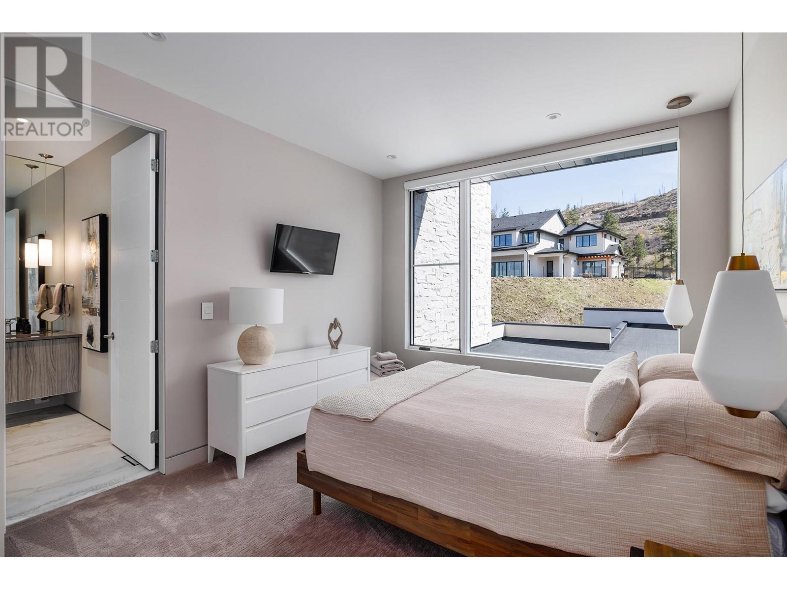  5602 Upper Mission Court, Kelowna