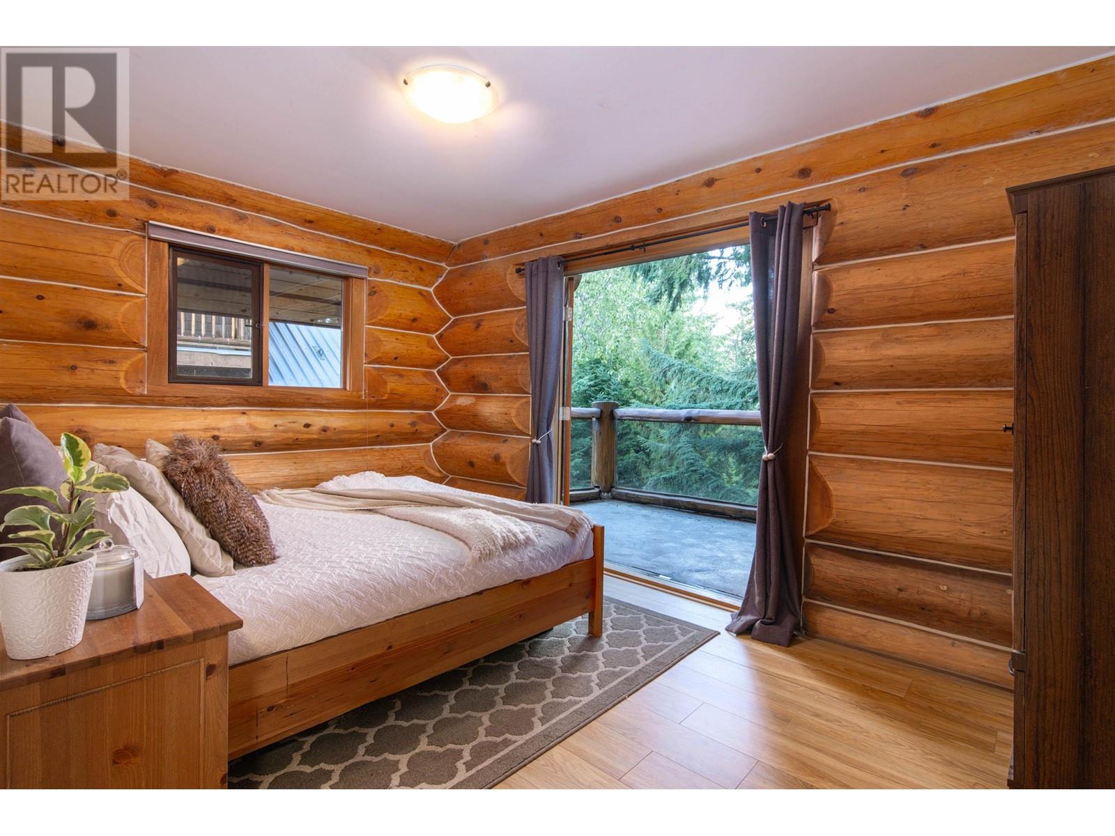6252 BISHOP WAY, Whistler