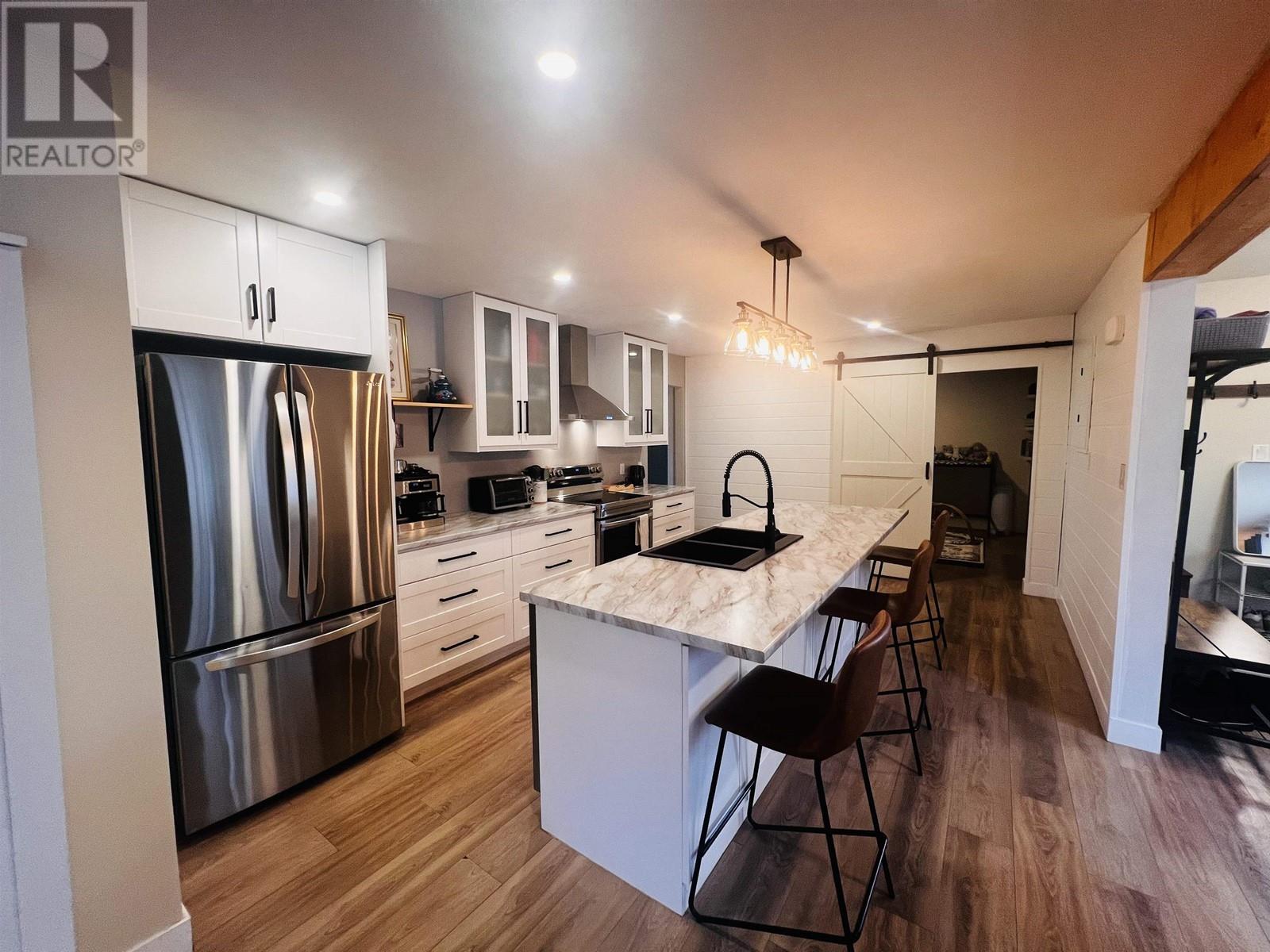 212 OLD LAKELSE LAKE Drive, Terrace