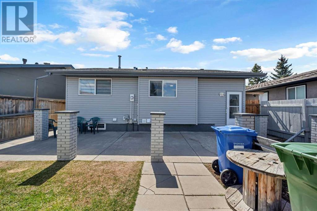 Single Family House Bungalow for Sale in  Madeira Way NE Marlborough Park Calgary 