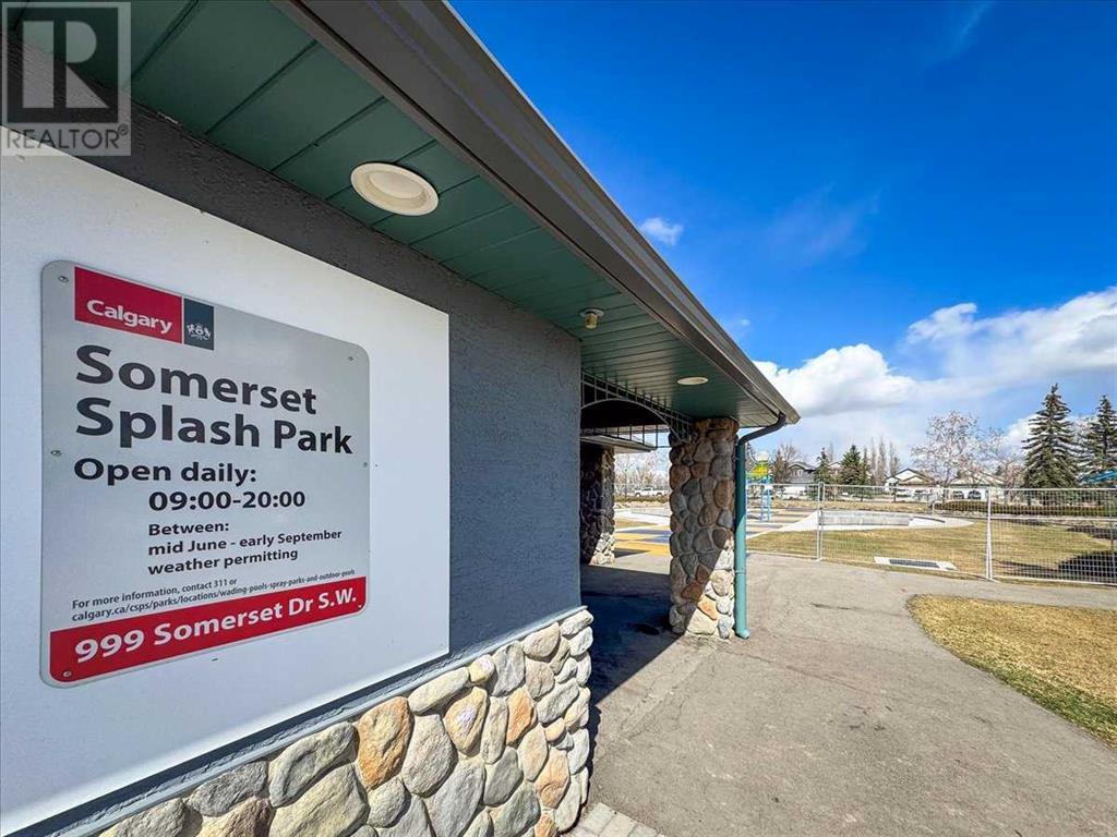 Single Family House for Sale in  Somerside Park SW Somerset Calgary 