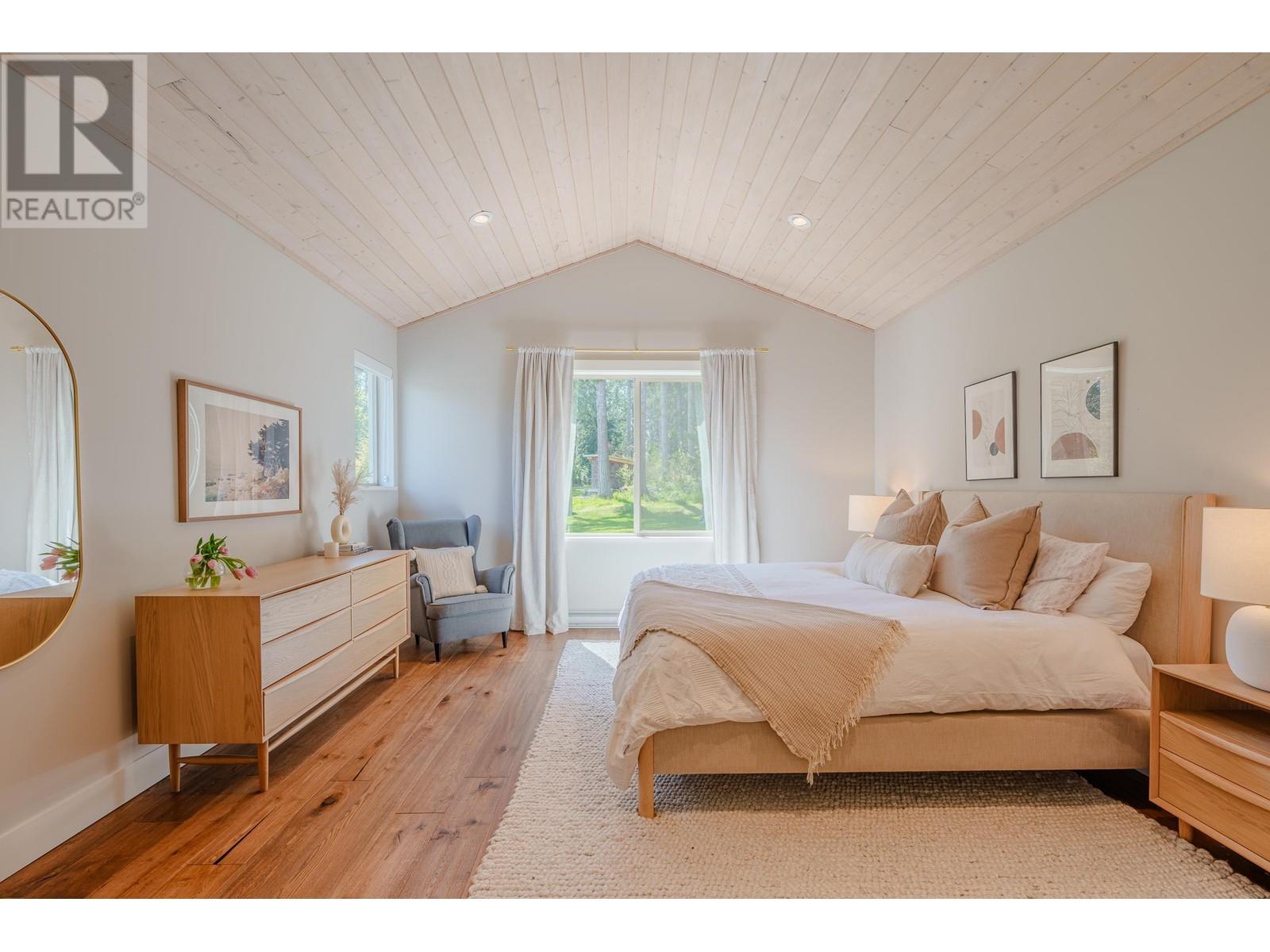 6707 NORWEST BAY ROAD, Sechelt