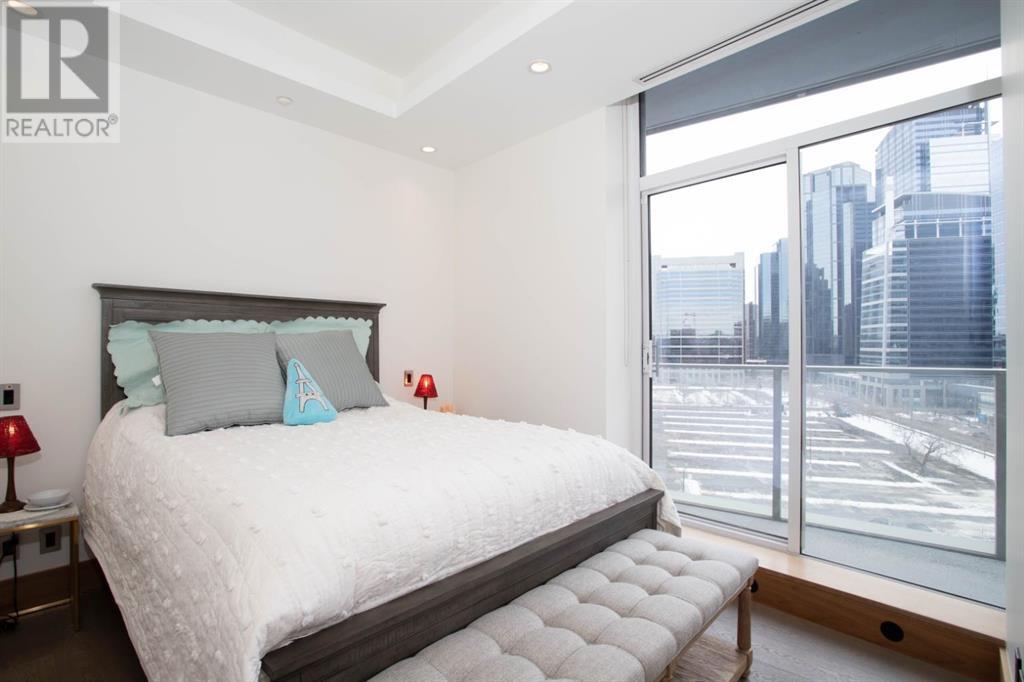 Single Family House High rise for Sale in    Avenue SW Eau Claire Calgary 