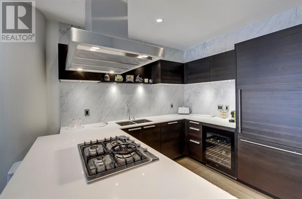 Single Family House High rise for Sale in    Avenue SW Eau Claire Calgary 