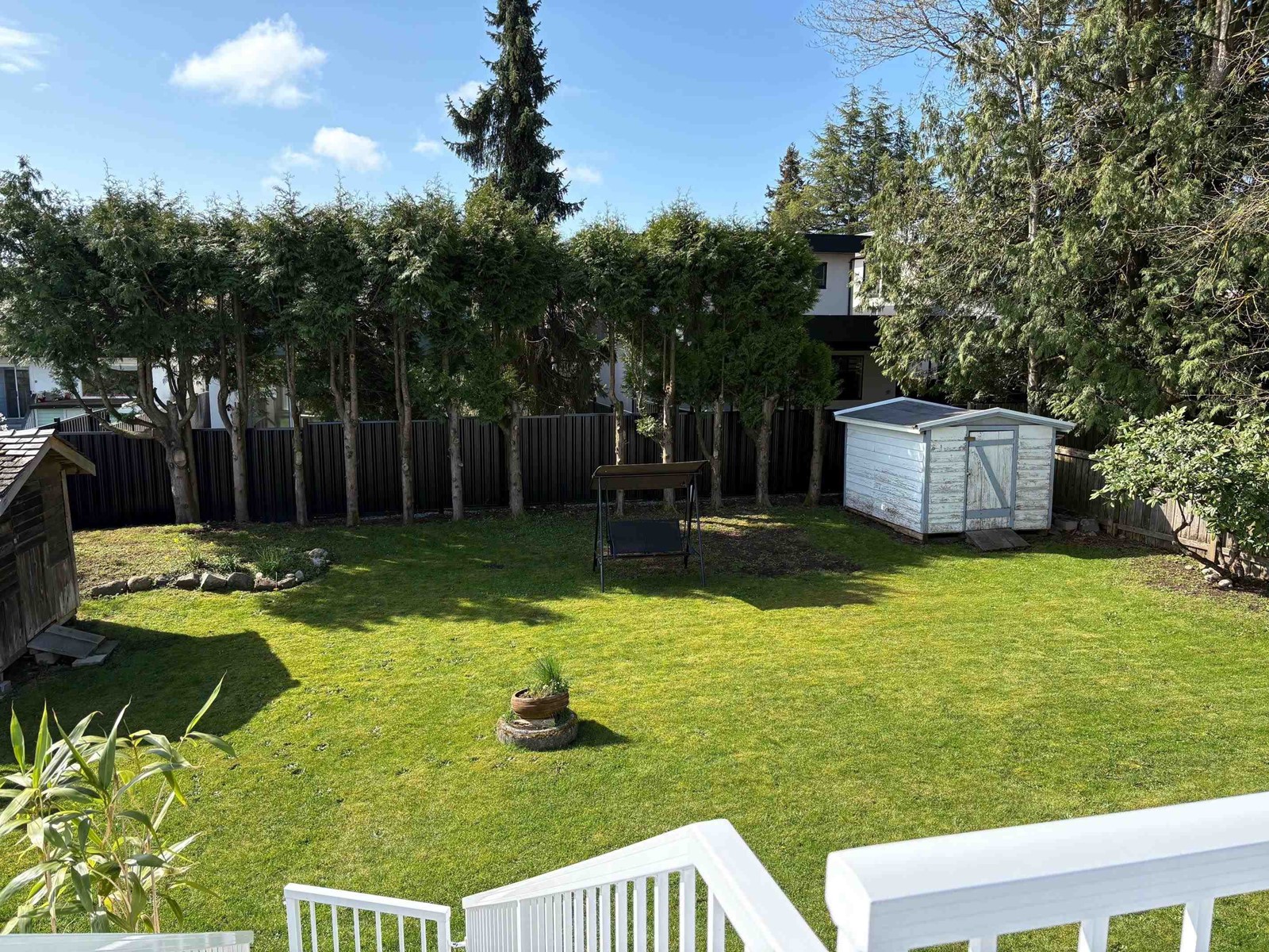 15568 THRIFT AVENUE, White Rock