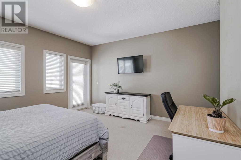 Single Family House for Sale in    Avenue SW Altadore Calgary 