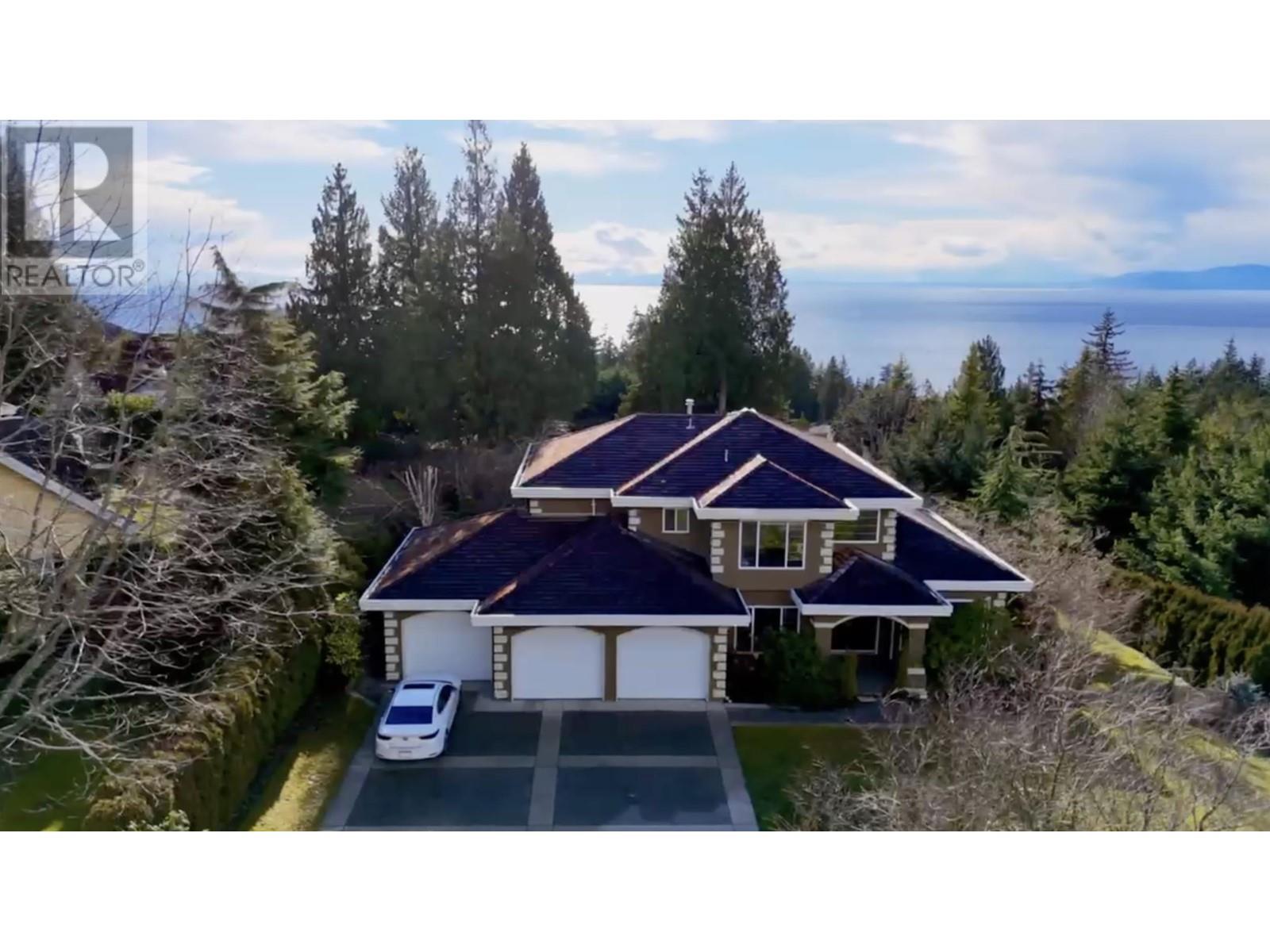 1501 VERNON DRIVE, Gibsons