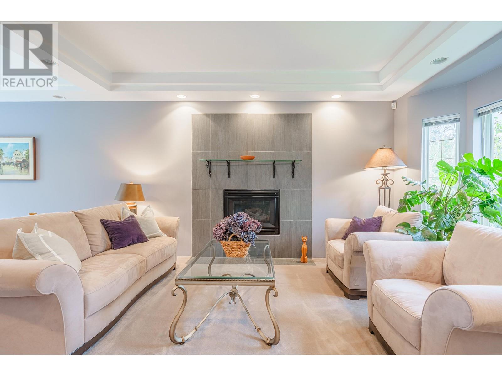 1501 VERNON DRIVE, Gibsons