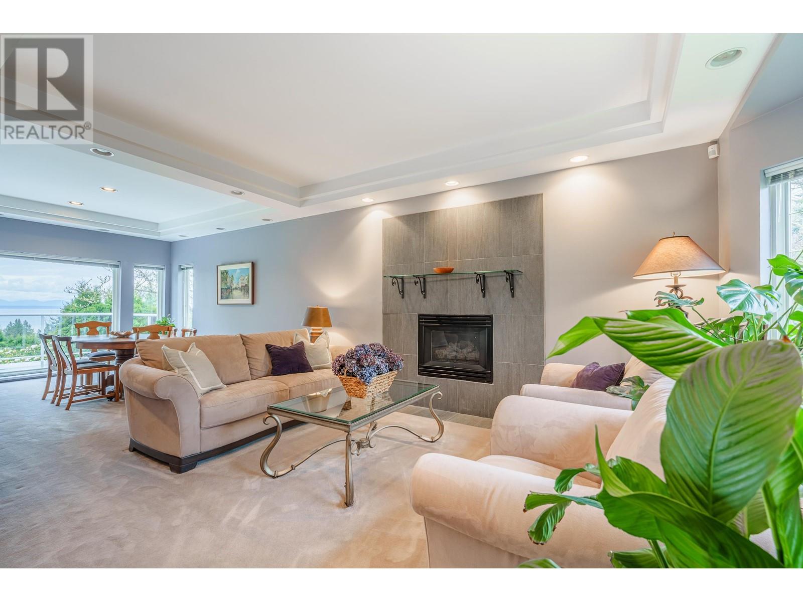 1501 VERNON DRIVE, Gibsons