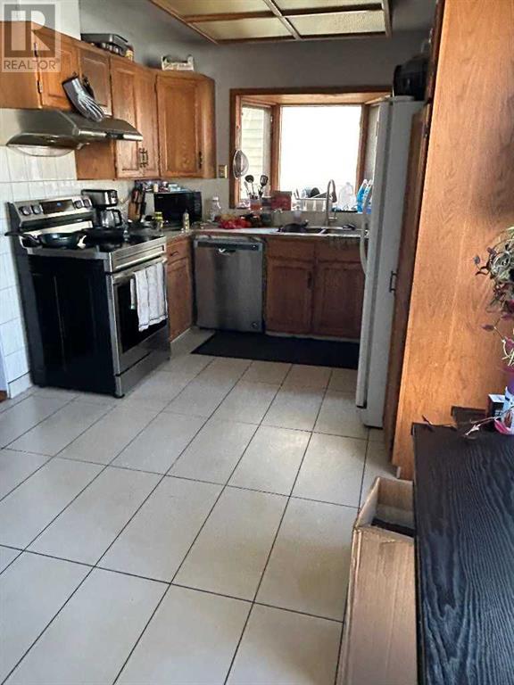 Single Family House Bungalow for Sale in  Whiteridge Road NE Whitehorn Calgary 