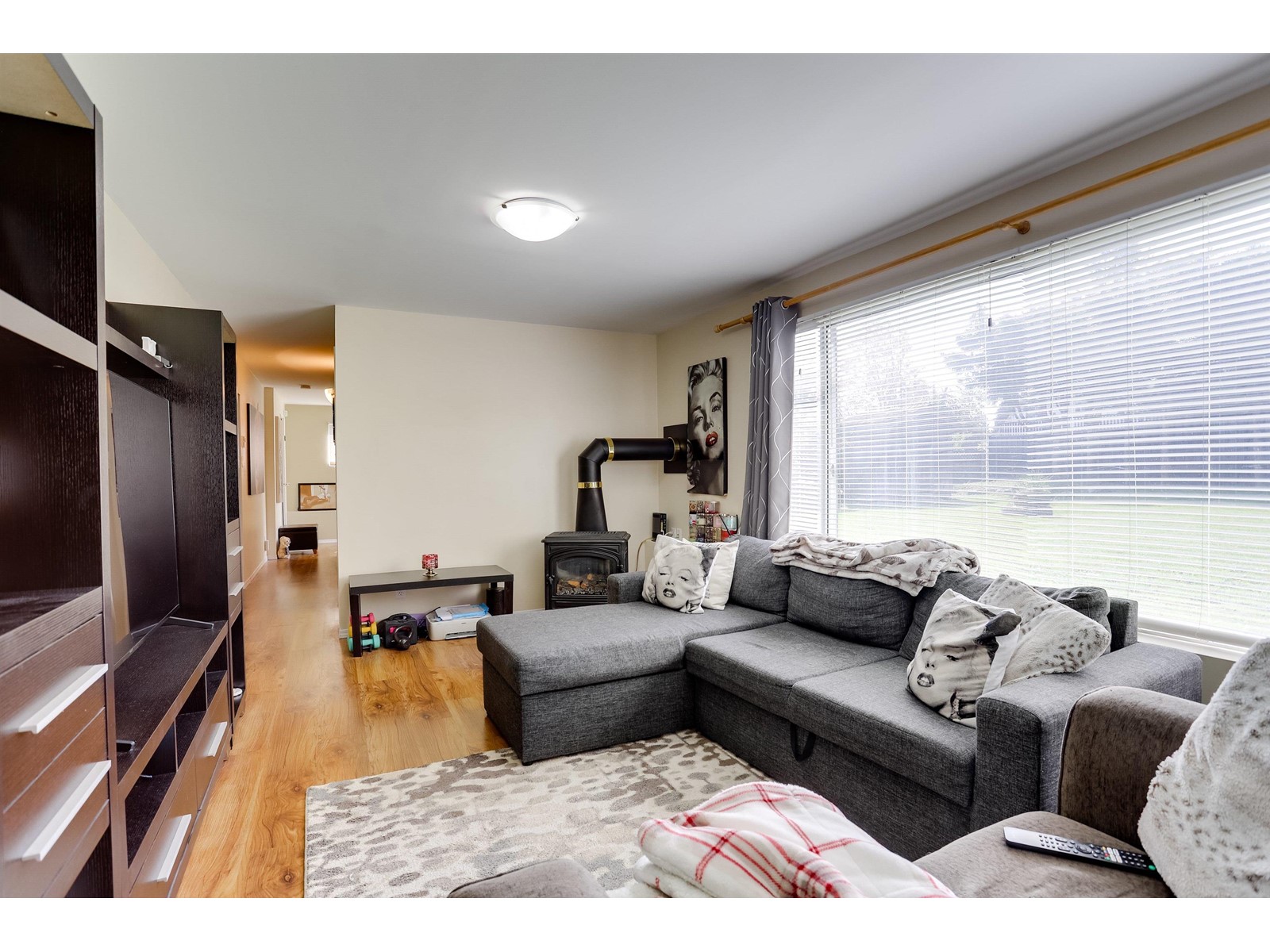 15568 THRIFT AVENUE, White Rock