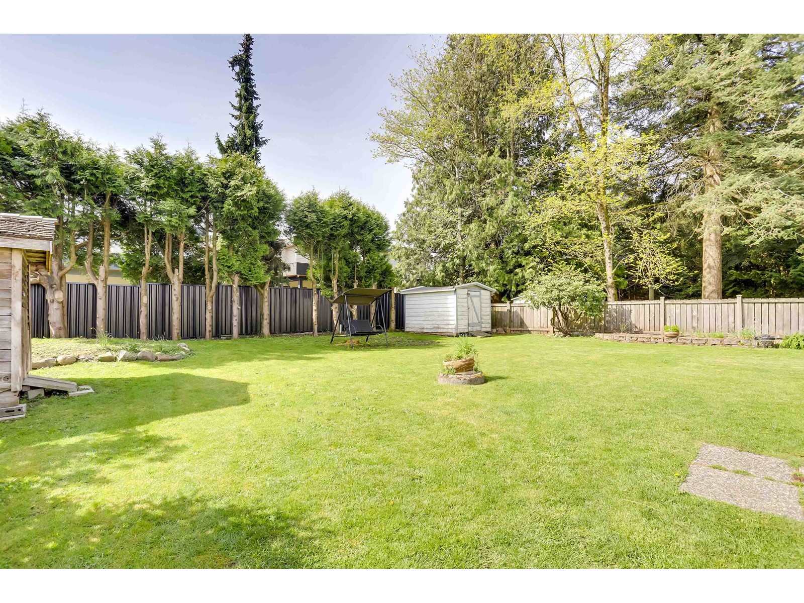 15568 THRIFT AVENUE, White Rock