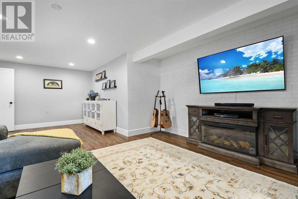 1 Par Court, Lacombe