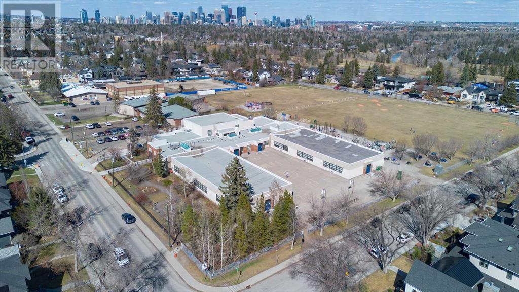 Single Family House for Sale in   Avenue SW Altadore Calgary 