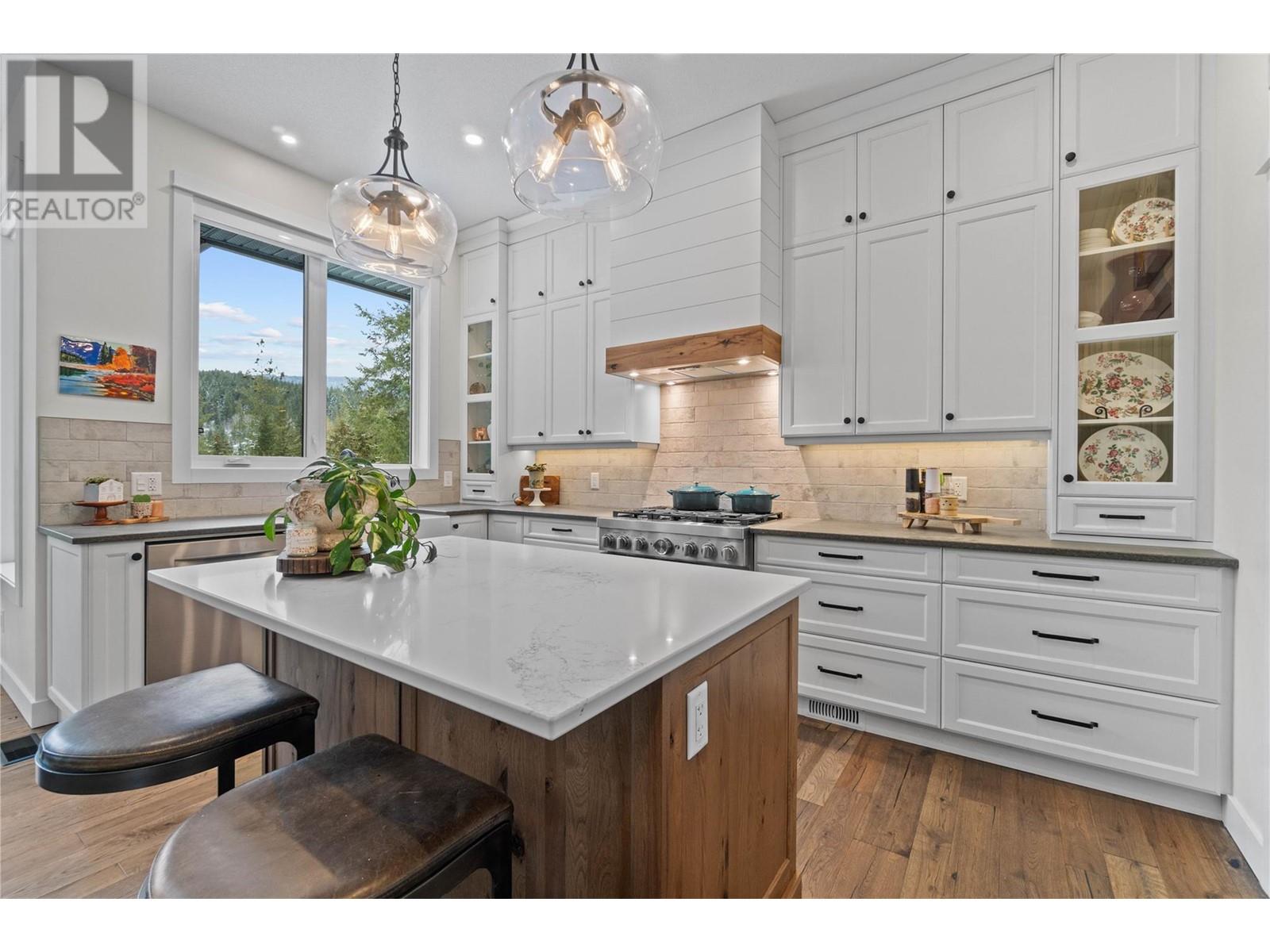  2538 Valley Place, Blind Bay