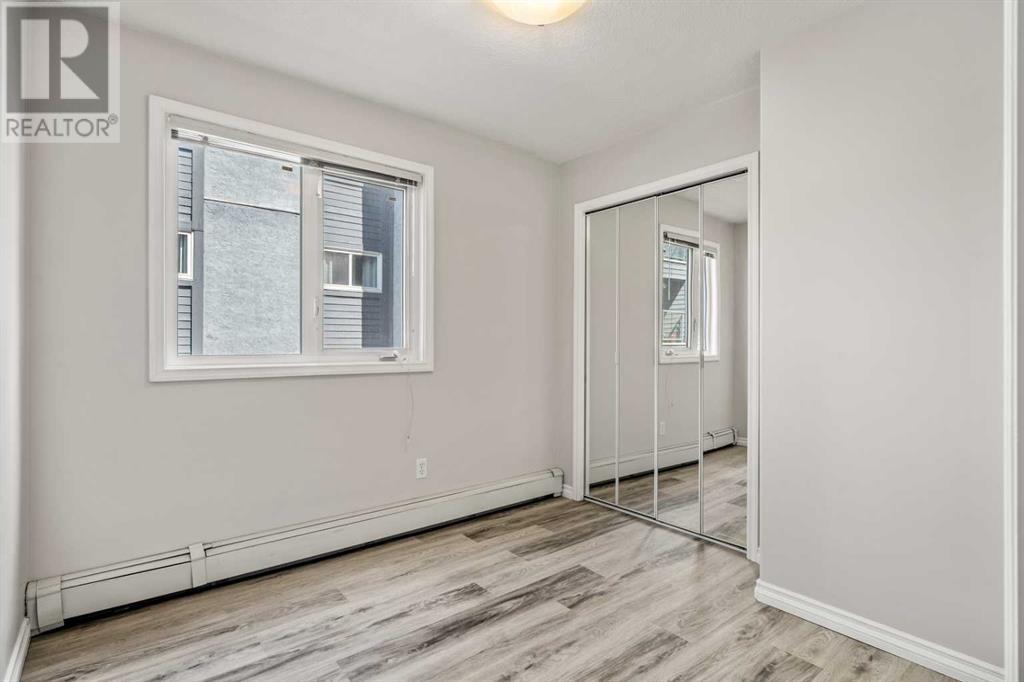 Single Family House for Sale in    Street NE Renfrew Calgary 