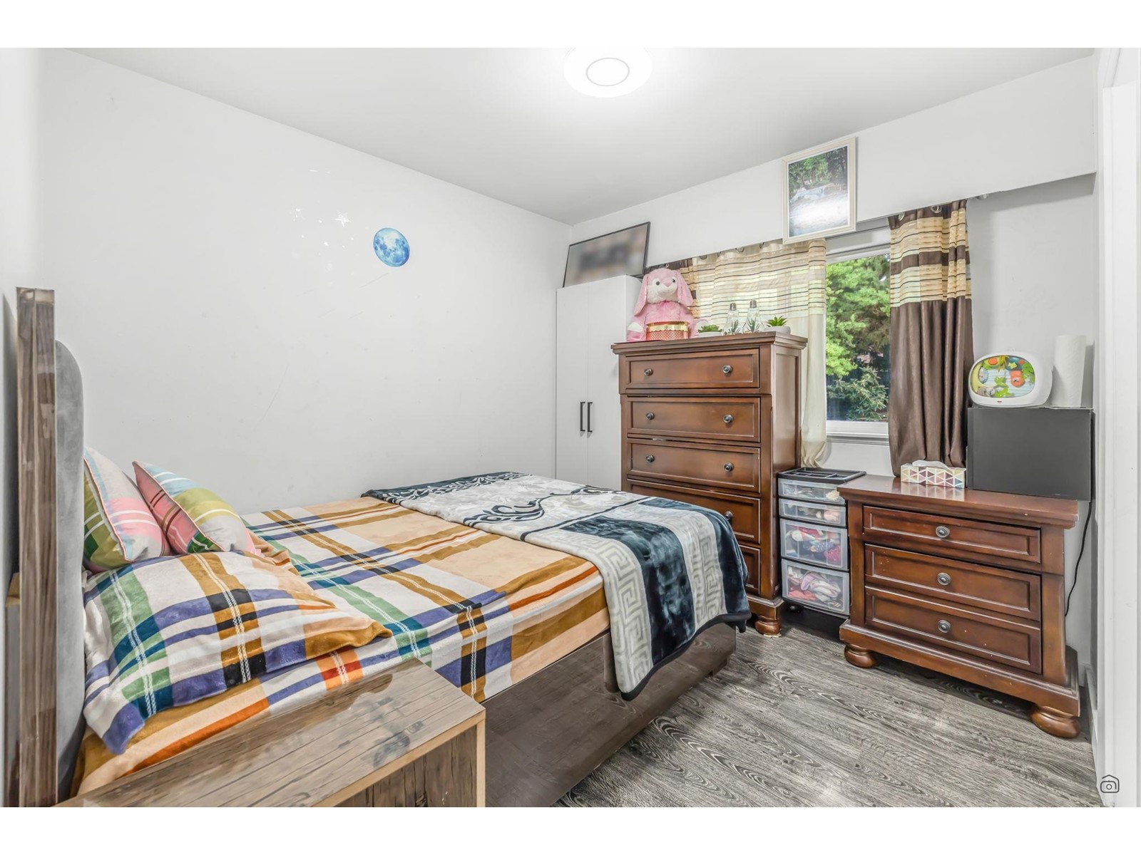 Photo 16 of 11376 Glen Avon Drive, Surrey BC