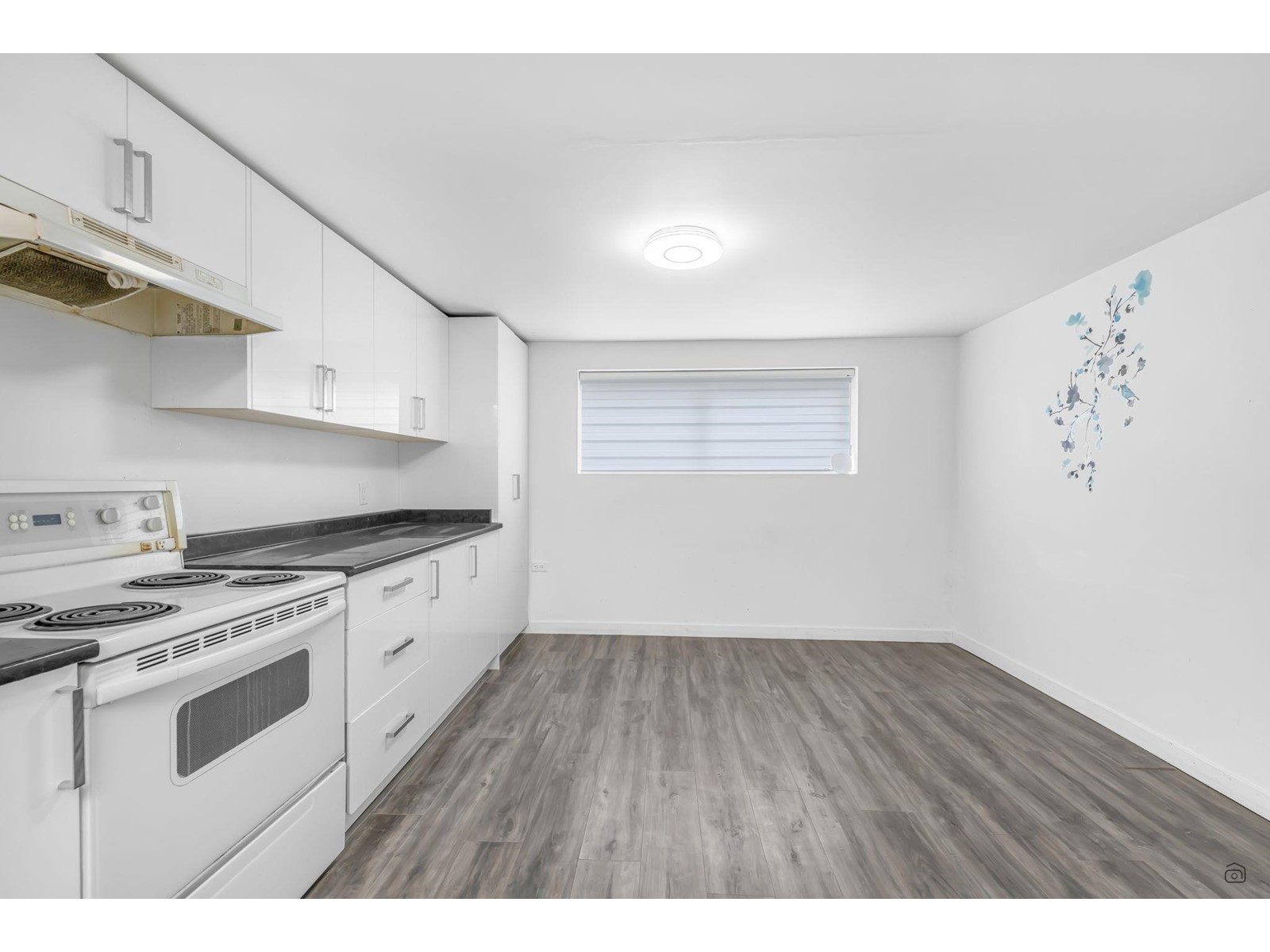 Photo 23 of 11376 Glen Avon Drive, Surrey BC